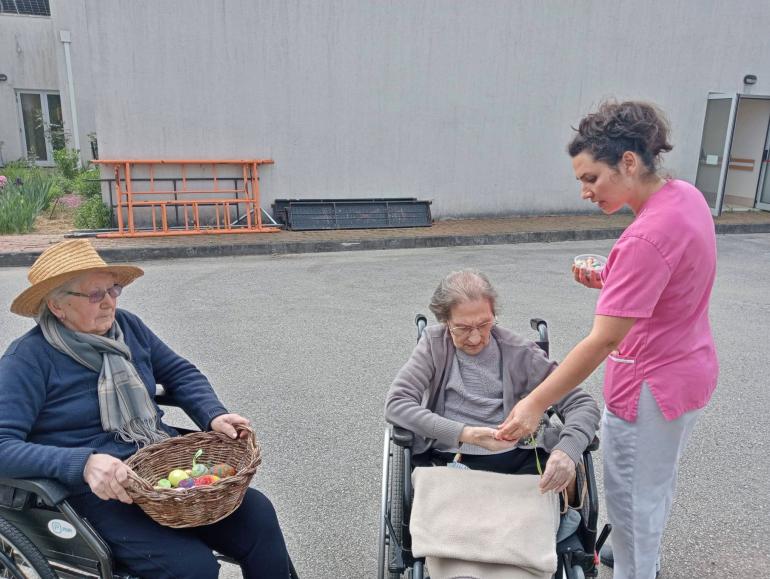 Caça aos ovos em Centro Balmar 