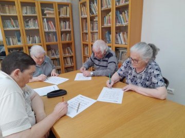 Atividade de Estimulação Cognitiva em Grupo