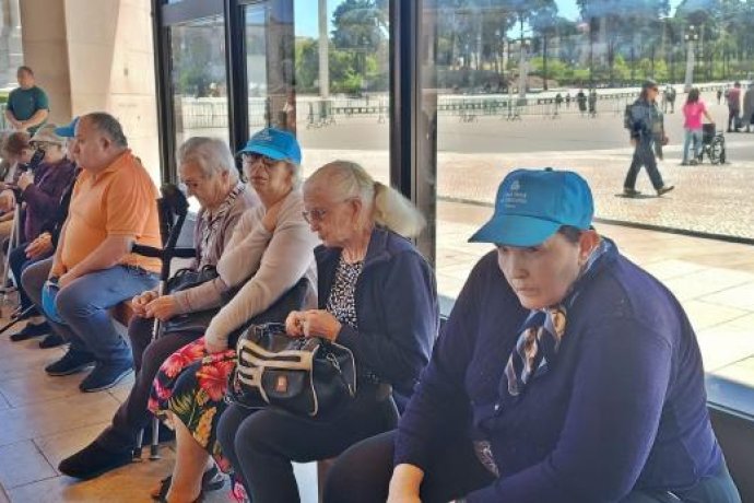 Hoje fomos até ao Santuário de Fátima.