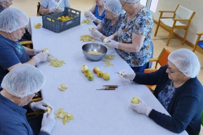 Preparativos para a Feira do Pão 